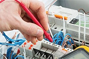 Bakı da Profesyonel elektrik arıza servis ekibimizle her türlü elektrik arızalarında 7x24 hizmetinizdeyiz.